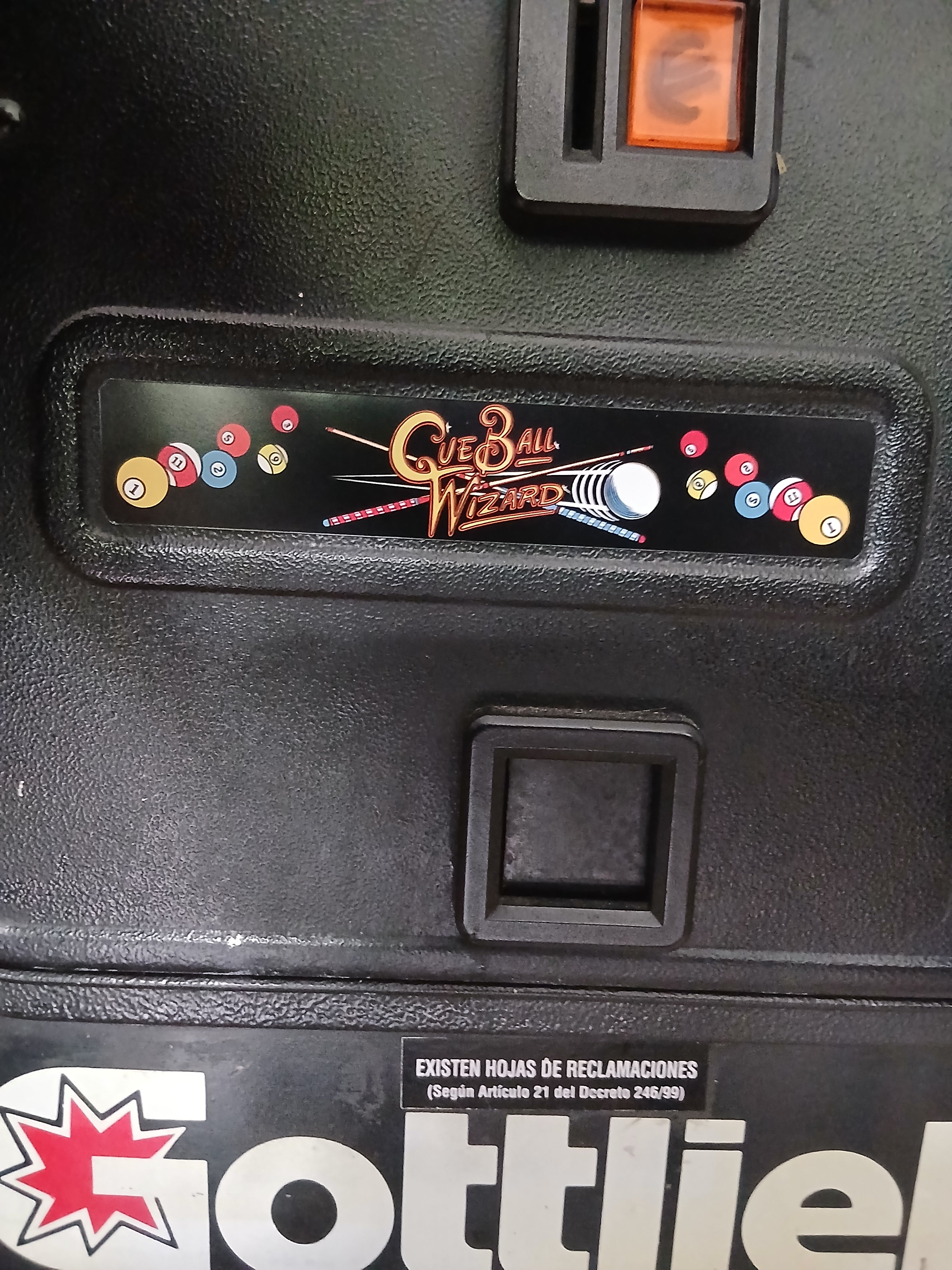 Plaques magnétiques de porte de flipper : plus de 90 modèles créés, et ça continue chaque jour !